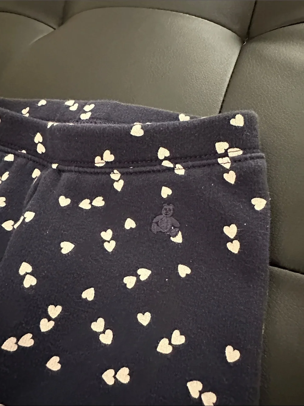 GAP Navy Leggings with Cream Heart Print